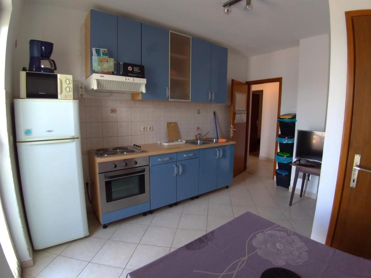 Apartments With A Parking Space Njivice, Krk - 15904 Ngoại thất bức ảnh